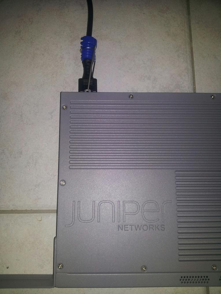 Juniper EX2200-C power cord retainer